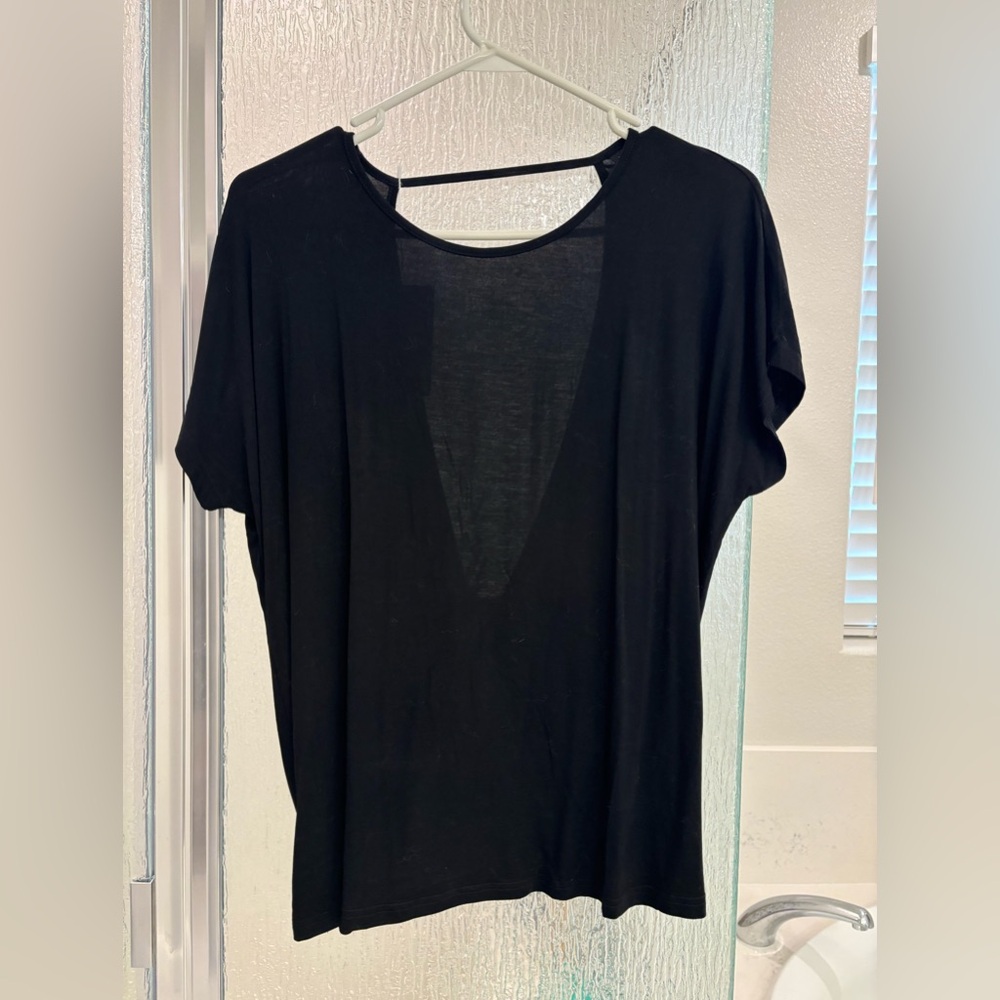 NWT Black Twist Back T-Shirt